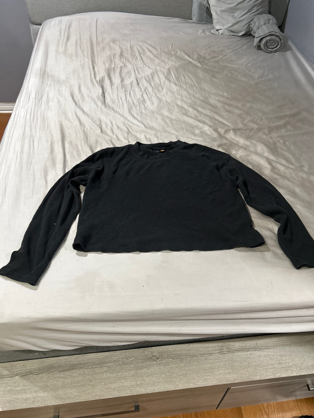 Black Crewneck Sweater - women’s sz s Classic Long Sleeve